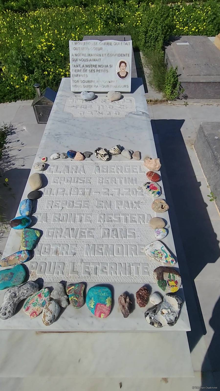 Lápide de Abergel Clara