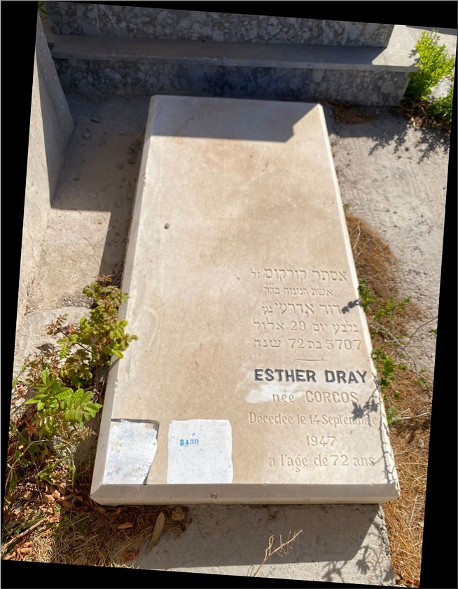 Grabstein von Dray Esther