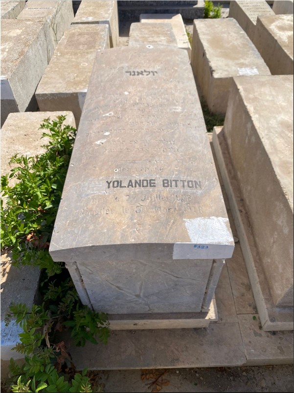 מַצֵּבה פון Bitton Yolande