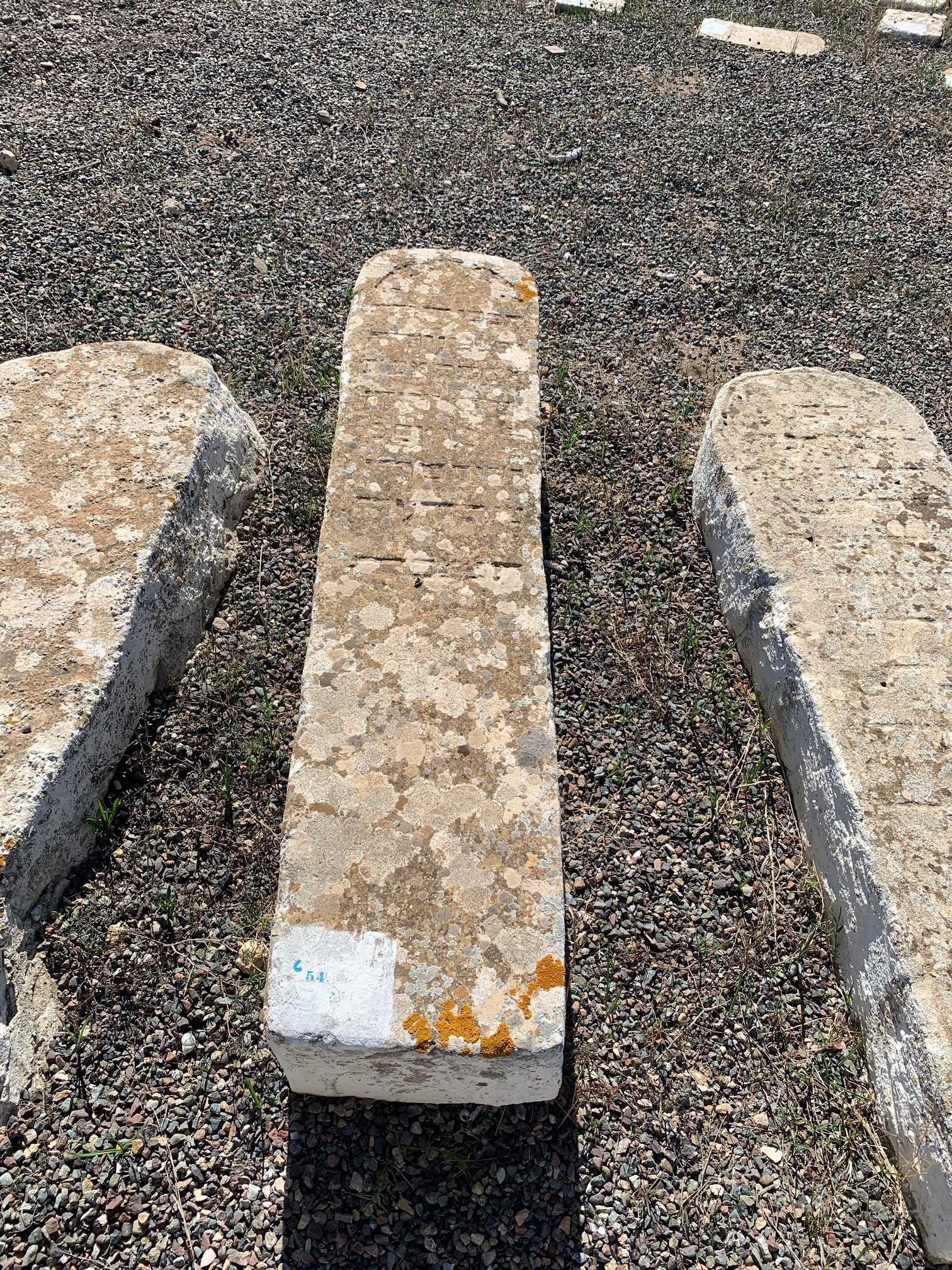 Lápide de Attias Isachar