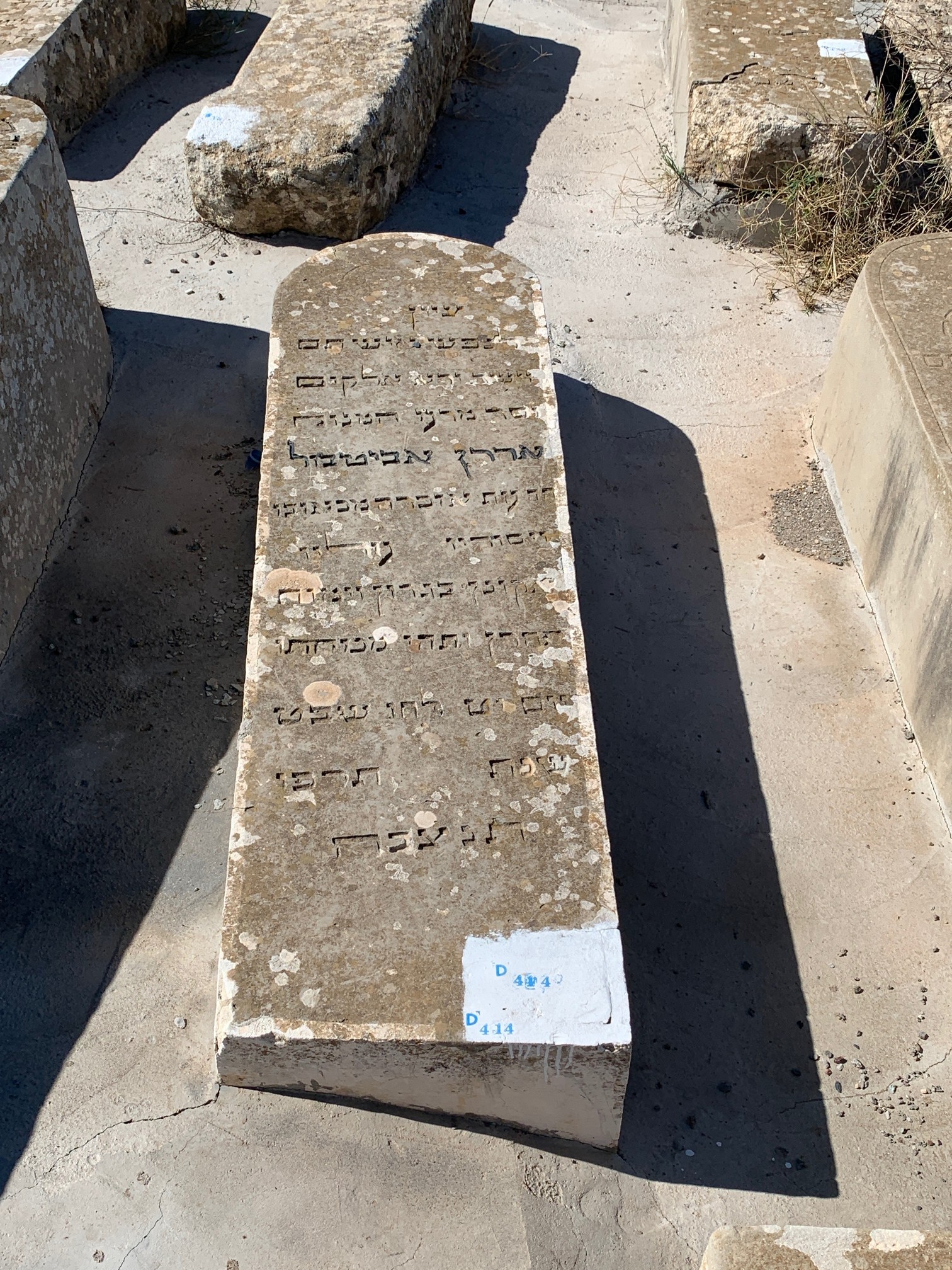 Abitbol Aharon fejfája