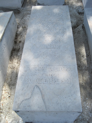 Stèle de azerrad clara