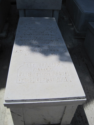Stèle de benatar ely
