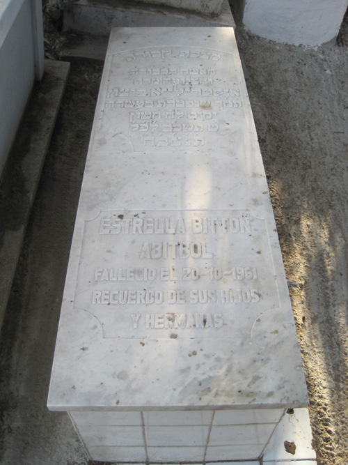 Stèle de abitbol estrella
