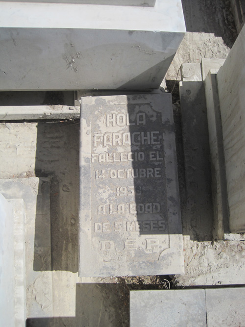 Stèle de farache hola