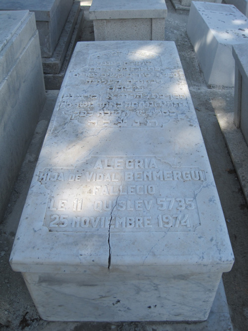 Lápide de benmergui alegria