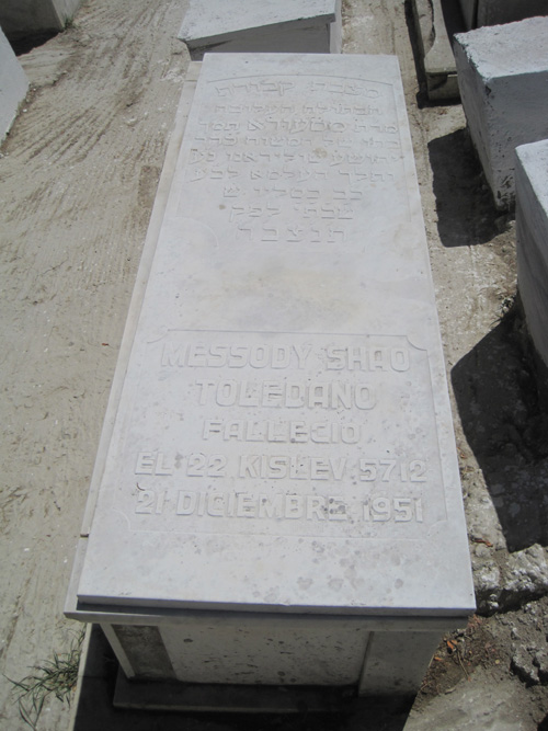 Stèle de toledano messody