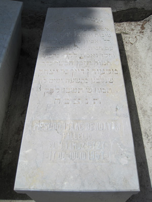 Lápide de bendayan messod