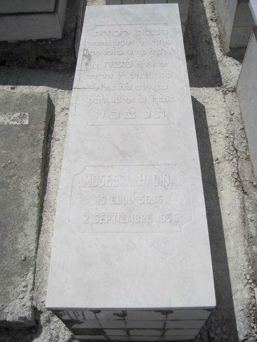 Stèle de hadida moses