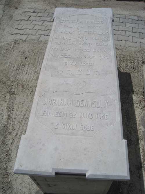 Stèle de benasuly abraham