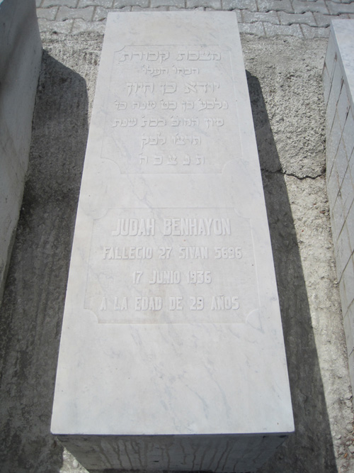 Stèle de benhayon yudah