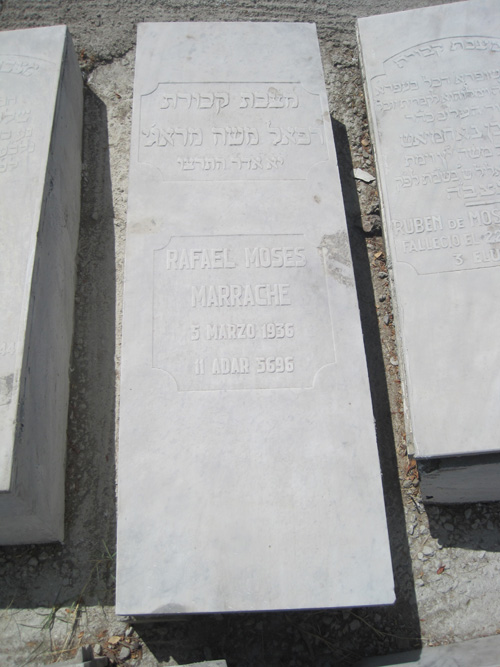 Stèle de marrache rafael moises