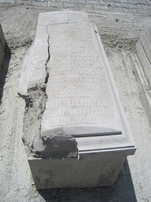 Stèle de benatar simon