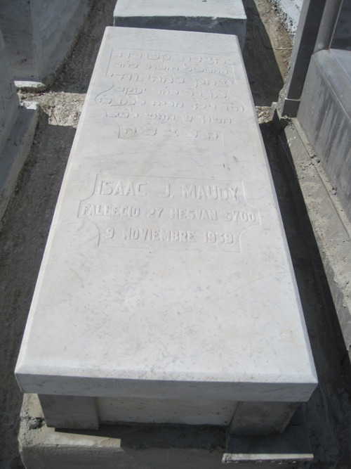 Stèle de maudy isaac