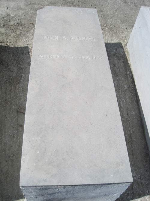 Grabstein von azancot aaron