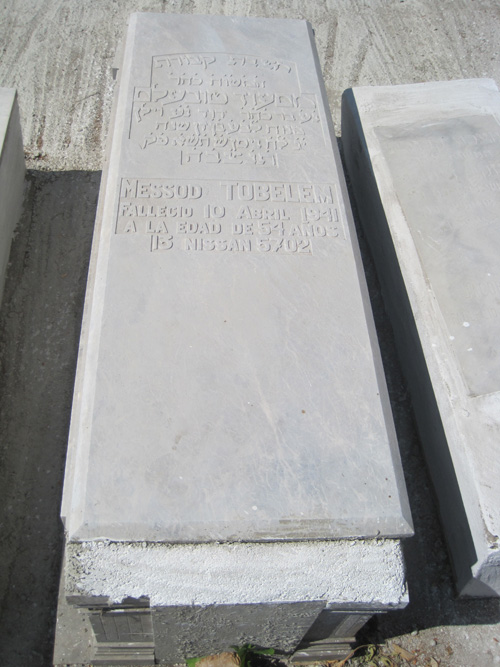 Stèle de tobelem messod