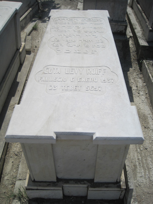 Stèle de roif cota
