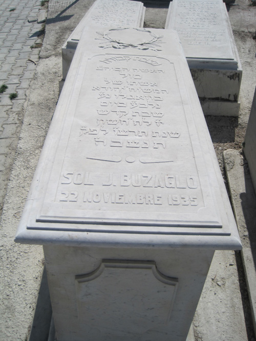 מצבת buzaglo sol