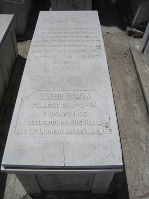 מַצֵּבה פון danan jacob