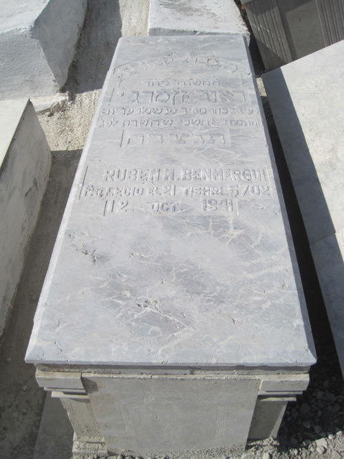 Lápide de benmergui reuben