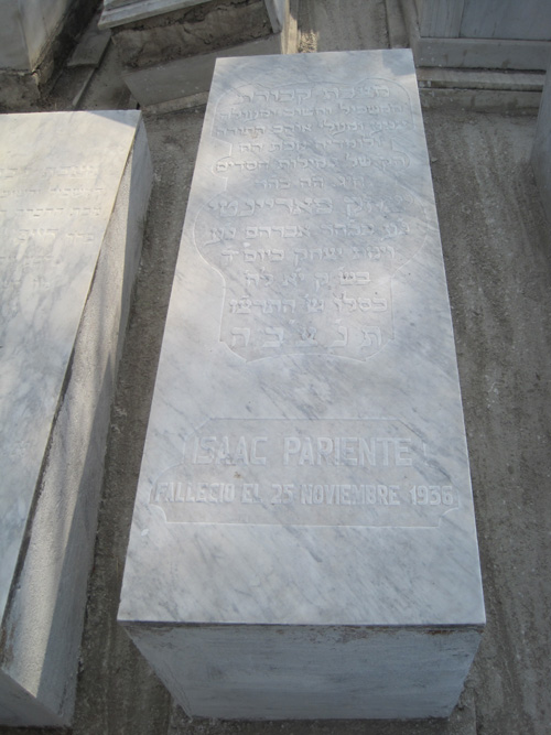 Stèle de pariente isaac