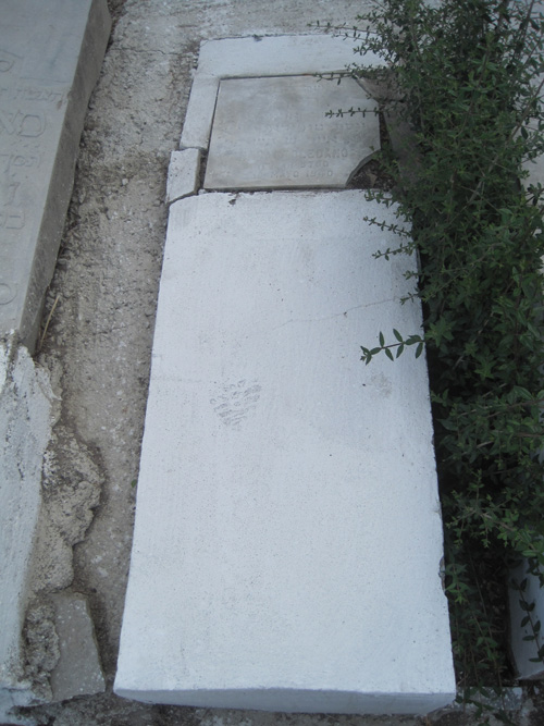 Stèle de toledano hanna