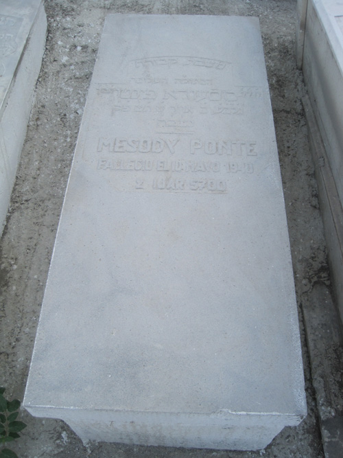 Stèle de ponte messody