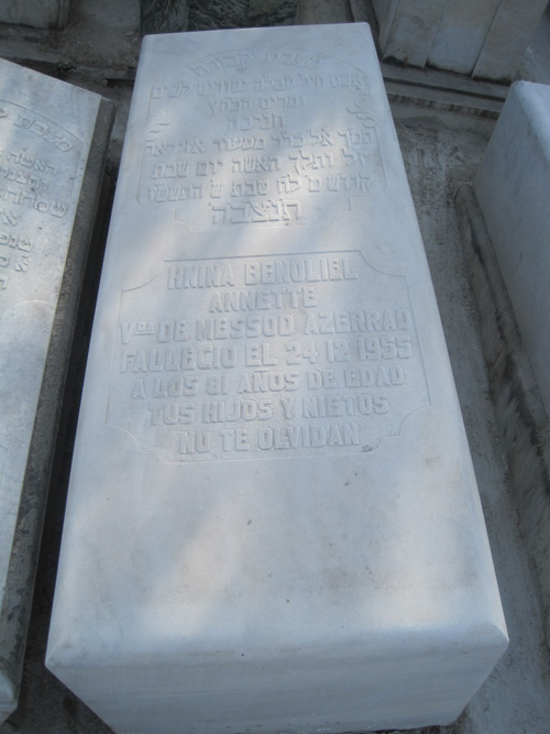 Stèle de azerrad annette