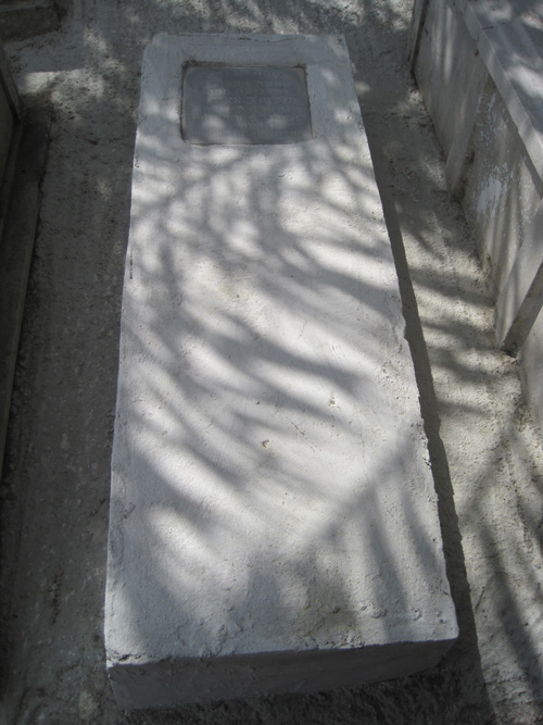 Stèle de assayag mazaltob