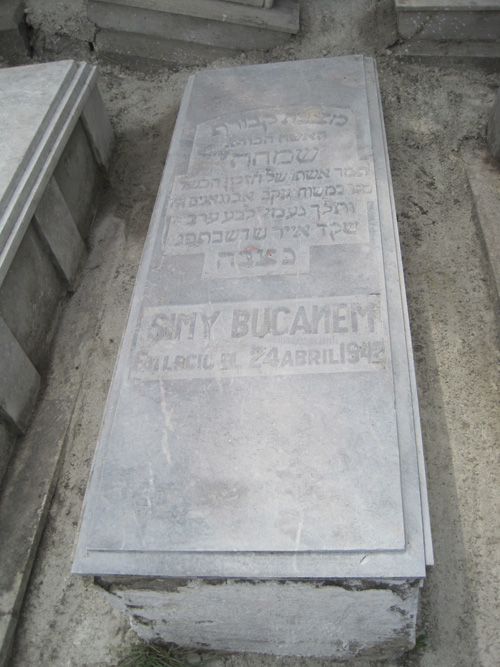 Grabstein von buganem simy