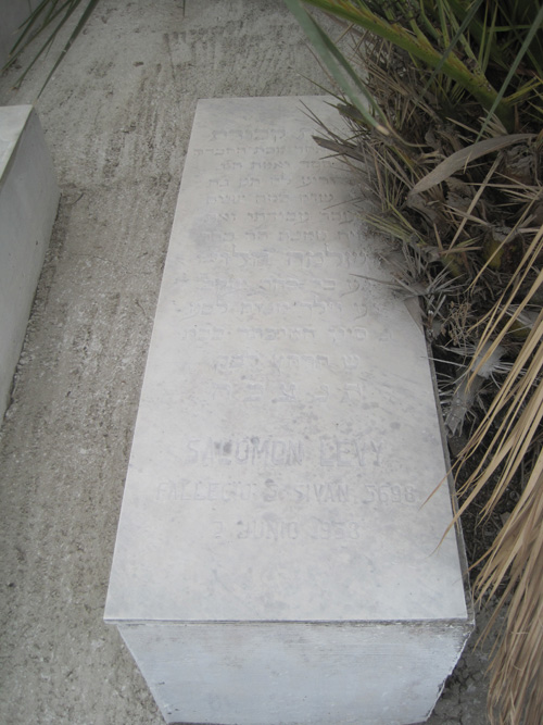 Stèle de levy salomon