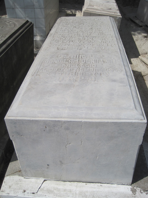 Stèle de beniflah isaac