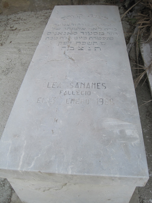 Stèle de sananes lea