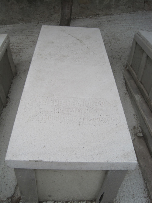 Stèle de pinto jacob