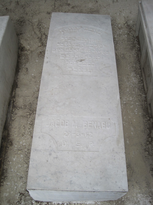 Lápide de benabu jacob