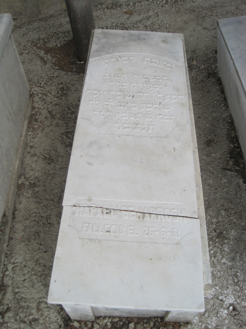Stèle de benarroch rafael