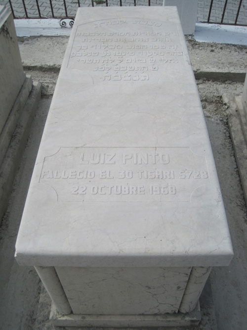 Stèle de pinto luis
