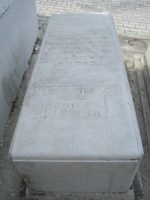 Stèle de levy semtob