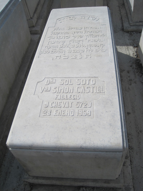 Stèle de castiel sol