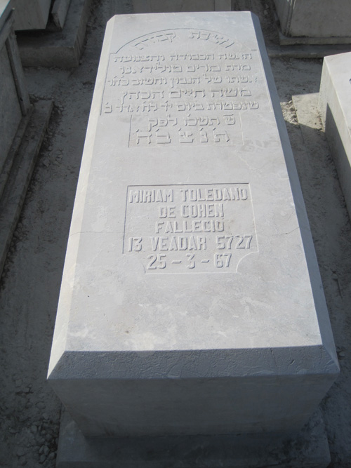 Lápide de toledano miriam