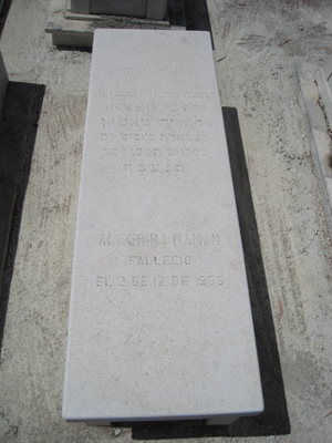 Stèle de maman alegria