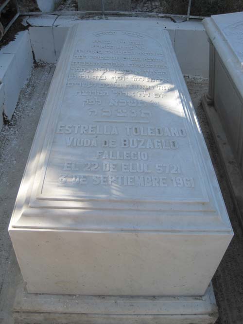 Stèle de toledano estrella