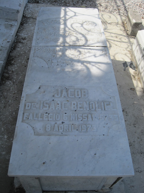 מַצֵּבה פון benoliel jacob
