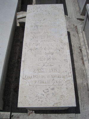 Stèle de aziza donna