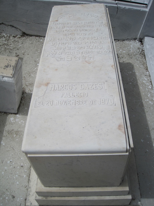 Stèle de cazes marcos