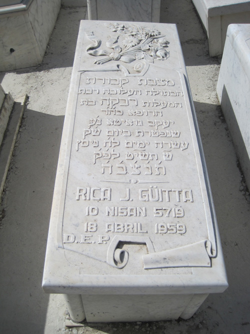 Stèle de guitta rica