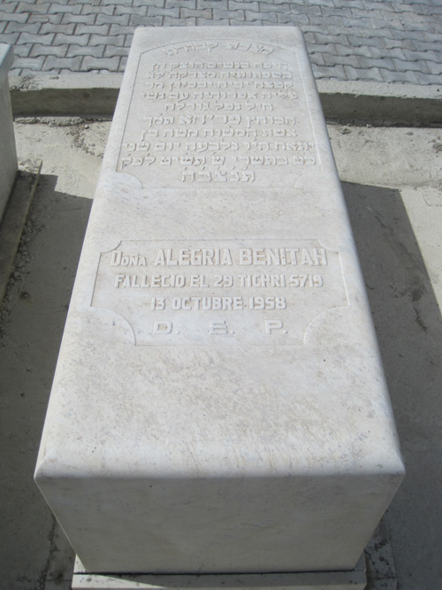 Stèle de benitah alegria
