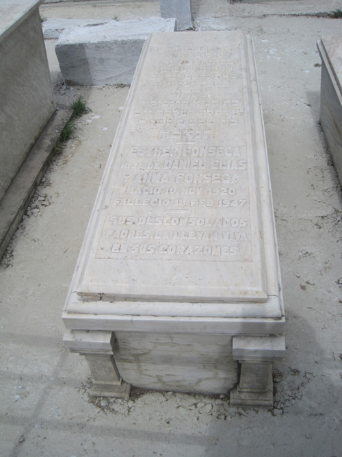 fonseca esther fejfája