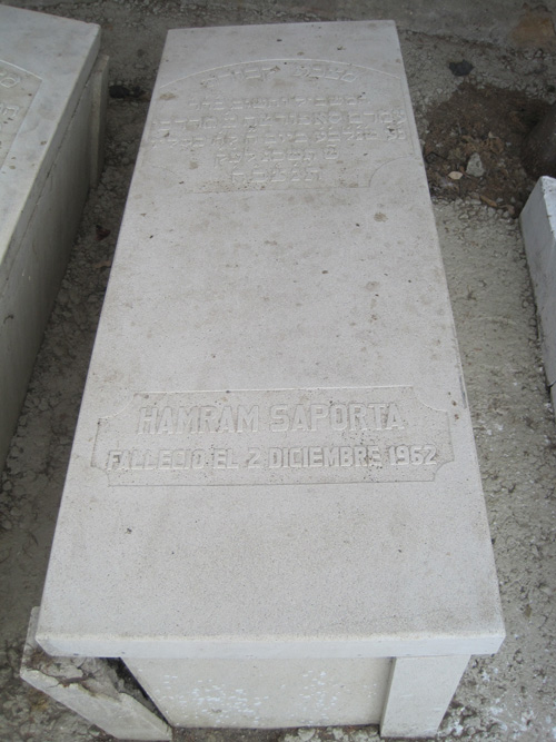 Stèle de saporta amram