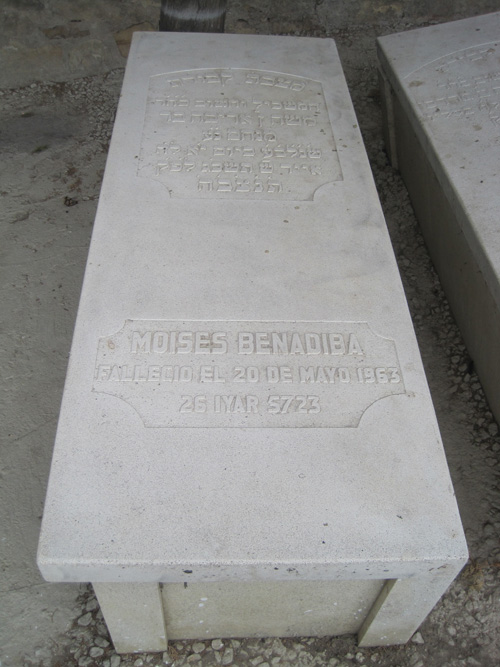 Grabstein von benadiba mioses